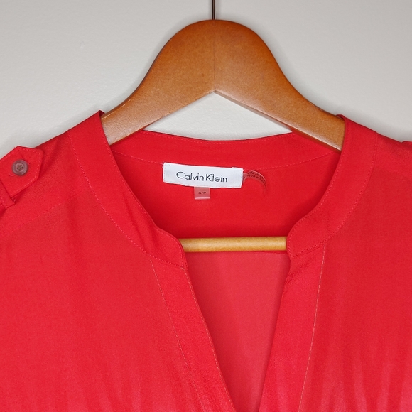 Calvin Klein blouse - Size small - Picture 4 of 9
